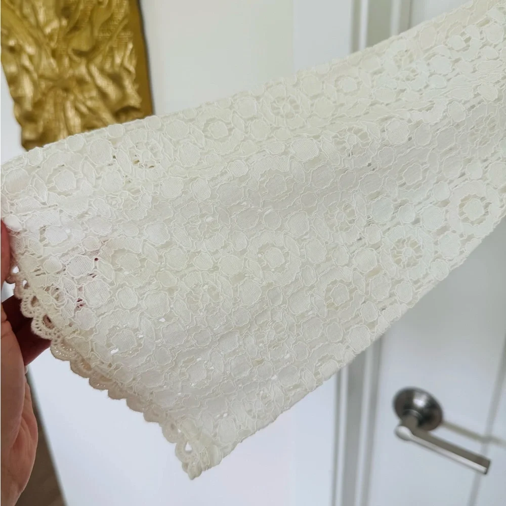 Banana Republic Cream Lace Flare Sleeves Blouse